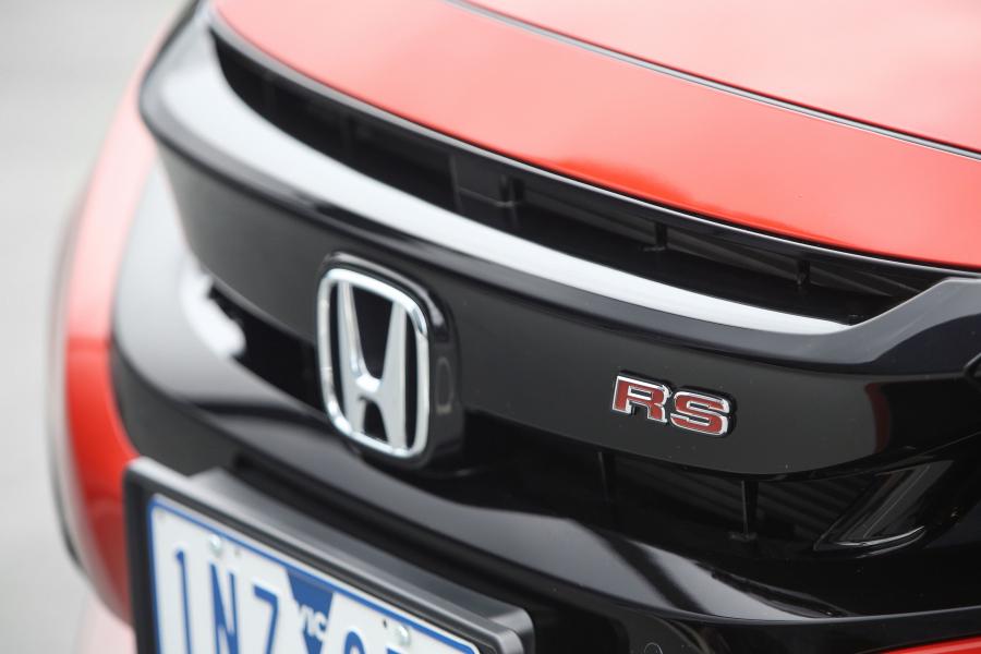 Логотип Honda Civic RS Sedan (FC1) 2019 года  (AU) (фото 18 из 40)